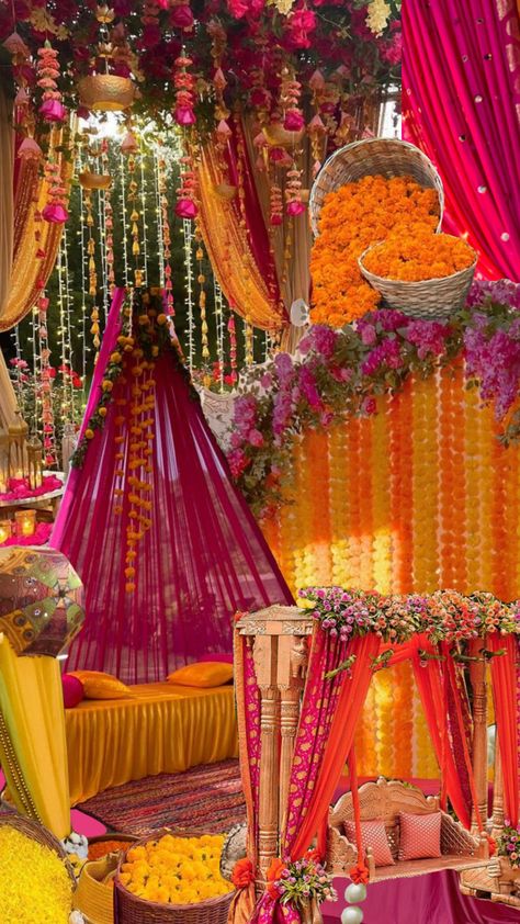 #myfirstshuffle #mehndi #mehndidecor #mayoon Mehndi Marquee Decor, Mendhi Event Ideas, Outdoor Dholki Decor, Mehndi Night Decoration, Mehndi Theme Ideas, Mehndi Aesthetic, Mehndi Wedding, Mehendi Setup Mehndi Decor, Mendhi Decor