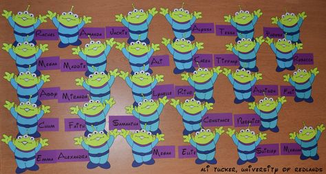 THE CLAW! Toy Story alien door decs for spring 2015 #doordecs #toystorydoordecs #ra #ca #toystory #aliens #reslife #residentadvisor #residentassistant #communityassistant #disney #disneyraing #disneydoordecs Toy Story Door Decorations Ra, Claw Toy Story, Pixar Room, Disney Door Decs, The Claw Toy Story, Residence Life Bulletin Boards, Disney Teacher, Ra Decorations, Ra Door Decs