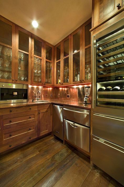 Corner home bar in the kitchen with copper backsplash Copper Countertops, Copper Kitchen Backsplash, Stainless Steel Backsplash, Steel Backsplash, Outdoor Kitchen Countertops, Copper Backsplash, Beadboard Backsplash, Metallic Backsplash, Wine Cellar Design