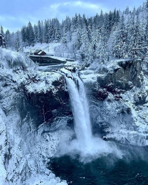 Visit Seattle on Instagram: “Snoqualmie falls has turned into a winter wonderland. ❄️ This 268-foot waterfall is a close drive from Seattle, making it an excellent day…” Hiking The Narrows, Burney Falls, Snoqualmie Falls, Visit Seattle, California Hikes, Sacramento River, Sunset Point, Lassen Volcanic National Park, Mount Shasta