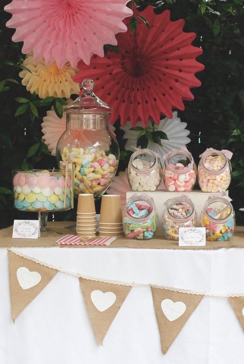 Valentine's party Candy Bar Party, Sweet Corner, Candy Bar Wedding, Candy Station, Sweet Bar, Dessert Buffet, Candy Table, Wedding Candy, Candy Party