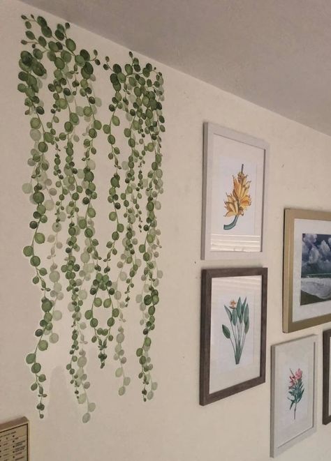 Painted Vines On Wall, Flower Wall Painting Simple, Cool Wall Murals, Painting Walls Ideas, Wall Painting Diy, Christmas Sanrio, Vines Wall, Simple Wall Paintings, Wall Murals Diy