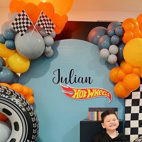 Gracie Dominguez- CERTIFIED BALLOON ARTIST on Instagram: "Client photo, look at that smile 🥹😇  Happy Birthday Julian! We’re so glad you loved your hot wheels set up 🥳   #hotwheelsparty #hotwheelsballoons #hotwheelsbirthday #balloongarland #partyplanning #backdroprentals #birthdayboy #partydecorationideas #balloonstylist #simivalley" Happy Birthday Julian, Hotwheels Birthday Party, Balloon Artist, Hot Wheels Party, Hot Wheels Birthday, That Smile, Artist On Instagram, Balloon Garland, Photo Look