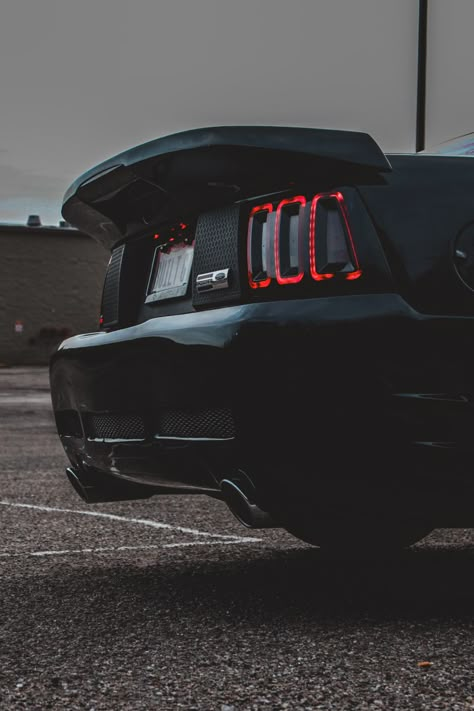 New Edge Mustang Wallpaper, Mustang New Edge, New Edge Mustang, Saleen Mustang, Race Night, Mustang Wallpaper, Mustang Cobra, Awesome Cars, Mustang Cars