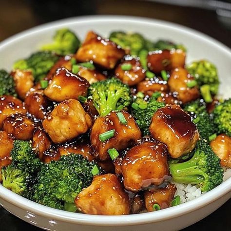 Bourbon Chicken With Broccoli, Chicken With Broccoli, Bourbon Glaze, Bourbon Chicken, Poultry Dishes, Chicken And Broccoli, Glazed Chicken, Boneless Skinless Chicken Thighs, Skinless Chicken Thighs