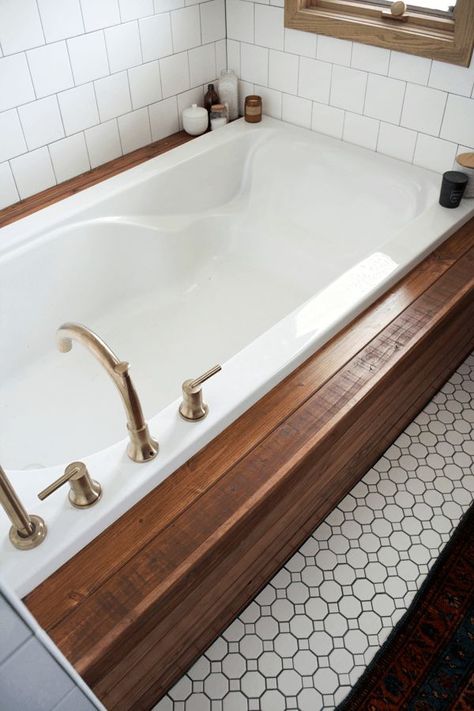 How to Install Wood Planking on a Bathtub Wood Tub Skirt, Bathtub Faucet Placement, Tub Skirt Ideas Diy, Built In Bathtub Tub Surround, Diy Tub Skirt, Tub Skirt, Bathtub Makeover, Modern Vintage Bathroom, Dream Bathtub