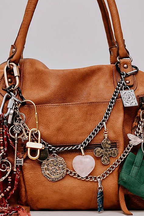 Stone Heart Bag Charm Purse Charms Ideas, Bag Charms Aesthetic, Bag Charm Diy, Boho Bag Charm, Charm Bar, Western Bag, Boho Purse, Accessorize Bags, Inspired Handbags