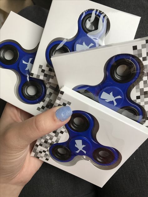 Dutch Fidget Spinners Fidget Spinner Sensory Board, Fidget Spinner Aesthetic, Fidget Spinner Tricks, Dutch Brothers, Cool Fidget Spinners, Fidget Spinners, Dutch Bros, Fidget Spinner, Gaming Products