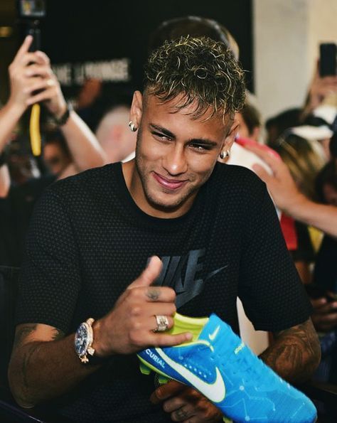 Neymar Jr Hot Pics, Hot Neymar Jr, Neymar Photoshoot, Young Neymar Jr, Neymar Cute, Neymar Jr Aesthetic, K Mbappe, Football Neymar, Neymar Brazil