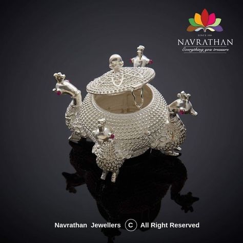 Silver Kumkum Boxes, Silver Sindoor Box Design, Sindoor Box Design, Navrathan Jewellers, Jewelry Box Design, Pooja Items, Silver Pooja Items, Bridal Jewellery Design, Antique Silver Jewelry