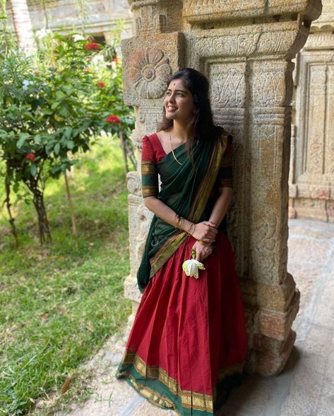 Treditional Dress Girl Kerala, Langa Voni Poses, Half Saree Poses Aesthetic, Half Saree Aesthetic, South Indian Look Simple, Half Saree Poses Photoshoot Ideas, Telugu Half Saree, Simple Half Saree, Half Saree Poses