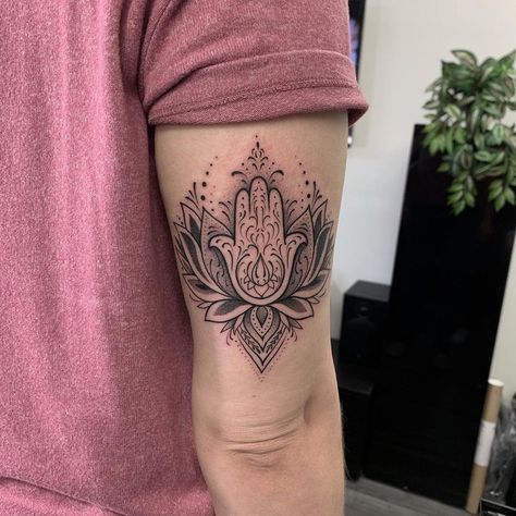 Colored Lotus Tattoo, Hasma Tattoo, Devine Tattoo, Mandala Arm Tattoo, Dotwork Tattoo Mandala, Lotusblume Tattoo, Hamsa Tattoo Design, Hamsa Hand Tattoo, Faith Tattoo On Wrist