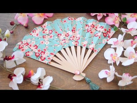 Learn how to make Japanese fans for celebrations or decor. Fashioned out of decorative paper and wood, it's an easy DIY. How To Make Fans, How To Make A Paper Fan, How To Make A Fan, Kites Craft, Japanese Fans, Japanese Paper Lanterns, Folding Fans, Japan Crafts, Paper Fan