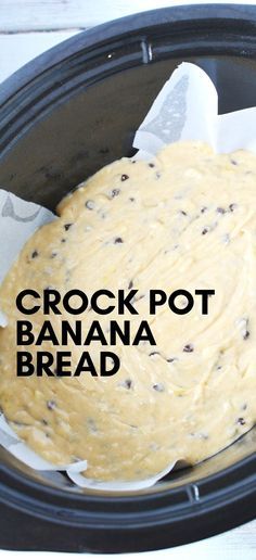 Viral Slow Cooker Bread, Crock Pot Banana Bread Easy, Banana Bread Recipe Crockpot, Crockpot Sweets Recipes, Crockpot Banana Nut Bread, Slow Cooker Banana Recipes, Bread In A Crockpot How To Make, Desserts In Crockpot Simple, Sweet Slow Cooker Recipes