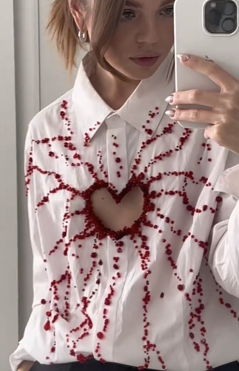 Cut Out Heart Shirt With Red Beads, Beaded Heart Shirt, Diy Shirt Aesthetic, Heart Embroidery Shirt, Heart Shirt Diy, Heart Shirt Aesthetic, Heart Cut Out Shirt, Red Heart Shirt, Heart Outfit