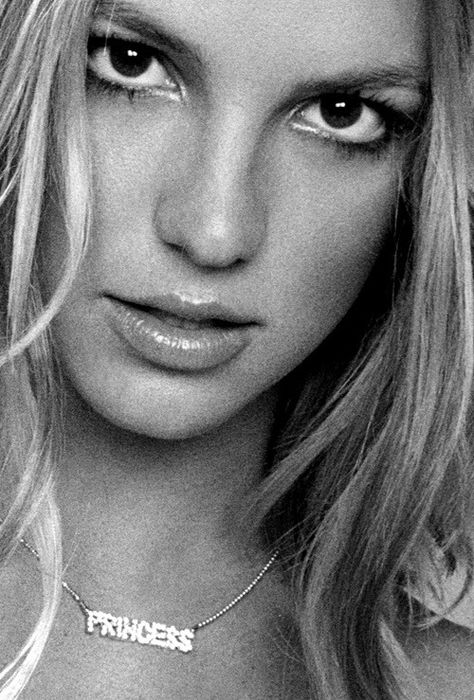 Britney photographed by Mark Liddell, 2003 Britney Spears Aesthetic, Britney Spears 2003, Britney Spears 2000, Britney Spears Photos, Britney Spears Pictures, Jamie Lynn, Art Photography Portrait, Britney Jean, Music Icon