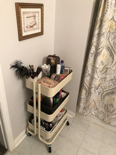 Ikea Trolley Makeup, Tier Cart Organization, Ikea Trolley Bathroom, Storage Cart Aesthetic, Ikea Trolley Aesthetic, Ikea Cart Organization, Ikea Cart Aesthetic, Ikea Trolly, Utility Cart Ideas Bedroom