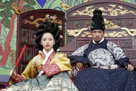 Dae Jang Geum, The Concubine, Joseon Dynasty, Korea Dress, 9 November, Poor Family, Virtuous Woman, Korean History, Power To The People