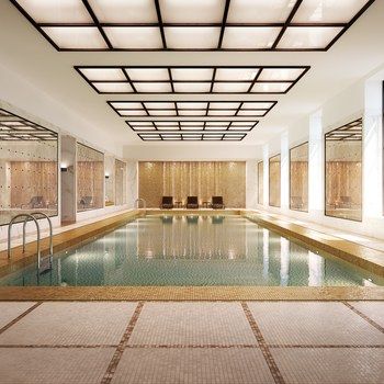 25 Park Row's pool Art Deco Pool, Gold Mosaic, Gif Disney, Mirror Panels, New York Art, Marble Wall, Hotels Design, Antique Mirror, Architectural Digest