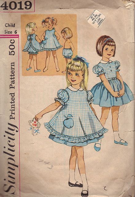 Girls Pinafore Dress, Vintage Girls Clothes, Vintage Childrens Clothing, Patron Vintage, Childrens Sewing Patterns, Girl Dress Pattern, Sewing Patterns Girls, Vintage Dress Patterns, Motif Vintage