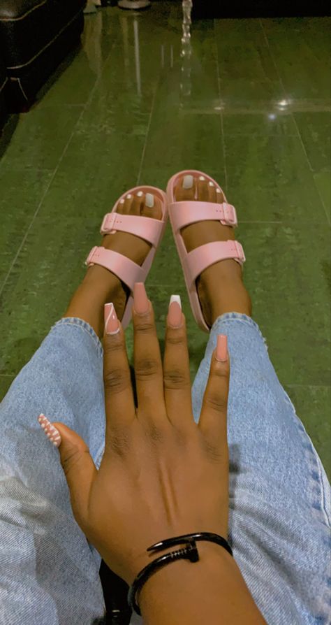 Pink slides 
Pink gel nails
Pretty hands and feet Simple Pink And White Nails, Pink And White Nails French, Pink And White French Tip Nails, White French Tip Nails, 33 Birthday, Pink Toe Nails, Pink And White Nails, Simple Acrylic, Pink Toes