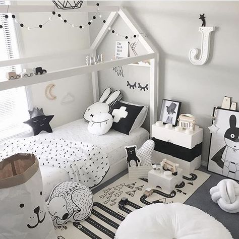 Monochrome Bedroom, Kids Room Inspiration, Toddler Rooms, Black And White Decor, Toddler Bedrooms, Big Boy Room, House Bed, Kids Interior, Baby Bedroom