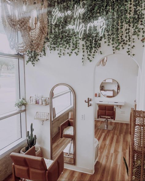 Salon Suite For Two, Hair Spa Room Design, Boho Small Salon Ideas, Relaxing Salon Ideas, Hair Salon Plant Decor, Boho Aesthetic Salon, Boho Suite Decor, Boho Tanning Salon, Boho Rustic Salon Ideas