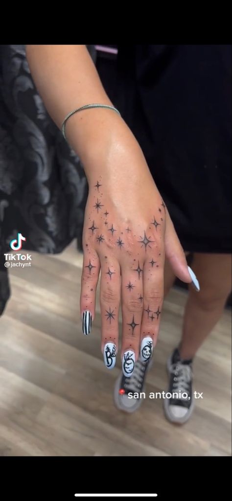 Sparkle Hand Tattoo, Knuckles Tattoo, Houston Tattoos, Sparkle Tattoo, Hand And Finger Tattoos, Hand Tats, Shoulder Tattoos For Women, Hand Tattoo, Simplistic Tattoos