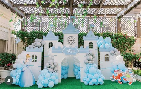 Castle Birthday Theme, Wood Castle, Disney Princess Castle, Castle Backdrop, Princess Theme Birthday, Princess Theme Birthday Party, Castle Decor, Princess Tea Party, Princess Theme Party