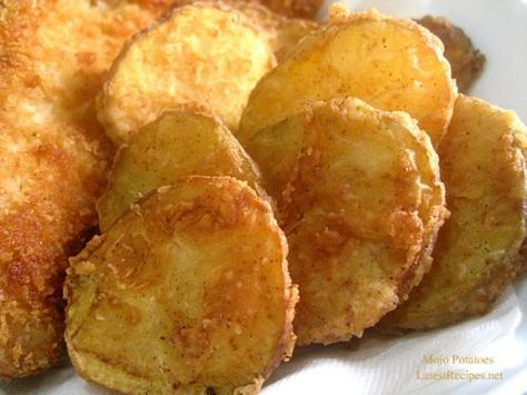 Mojo Potatoes like Shakey's.   have to try since we don't have Shakey's!! Mojo Potatoes, Shakeys Pizza, Friday Coffee, Raw Potato, Deep Fry, Potatoes Recipe, Potato Dishes, Latest Recipe, Fried Food