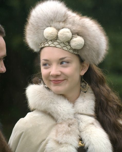 Anne Boleyn Aesthetic, Natalie Dormer Anne Boleyn, Royalty Core, Mary Tudor, Catherine Parr, Anne Of Cleves, Tudor Era, The Tudors, Classy Hairstyles