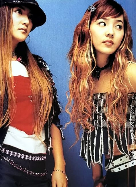 1st Gen Kpop, 90s Y2k Fashion, Vintage Glamour, 2000s Fashion, Kpop Outfits, Model Poses, Pop Fashion, Japanese Fashion, Y2k Fashion