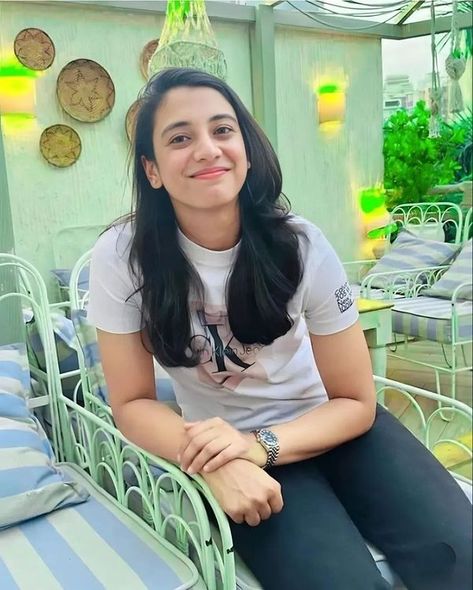 Cricket Dp, Smriti Mandhana Cute Wallpaper, Smriti Mandana, Smriti Mandhana, India Cricket Team, India Cricket, Cricket Videos, Photo To Cartoon, Comfort People