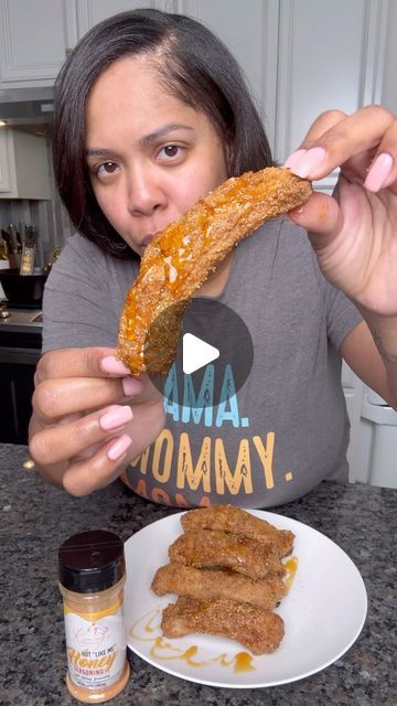 Kimberly Nichols on Instagram: "Yes these are Pork Baby Back Ribs! Yes I fried them! My hot honey seasoning on these thangs set them awffff! I also used @bayoucityseasonings and @mikeshothoney Have you ever had fried ribs? #kimmyskreations #friedribs #hothoney" Air Fried Ribs Recipe, Fry Ribs Recipe, Soul Food Cookout, Fried Pork Chop Meals Sides, Fried Short Ribs Recipe, Pork Recipes Videos, Rib Meal Ideas, Fried Country Style Pork Ribs, Fried Ribs Recipe Simple