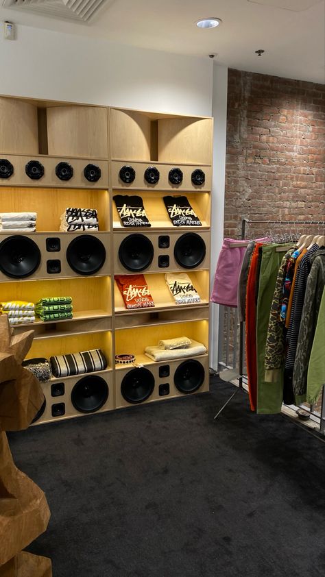 Stussy Store, Dover Street Market, Dj Booth, Art Walk, Store Design Interior, Store Interior, Shop Interior, Record Store, Best Brand