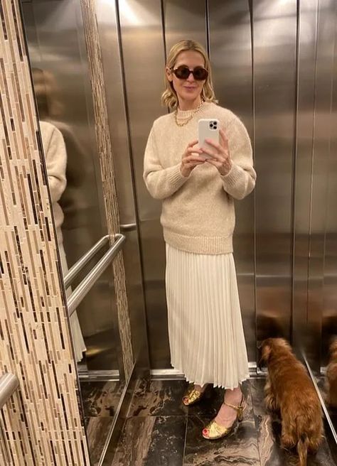 Nancy Landgraab, Lawyer Outfits Women, Kelly Rutherford Style, Female Lawyer Fashion, Celebrity Fits, Female Lawyer, Attorney Outfit, Professional Wardrobe Essentials, Lawyer Outfits