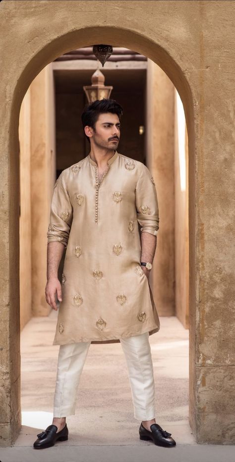 Traditional Indian Mens Clothing, India Fashion Men, Relatable Illustrations, Indian Wedding Clothes For Men, Mens Indian Wear, Fawad Khan, Wedding Kurta For Men, Boys Kurta Design, Groom Dress Men