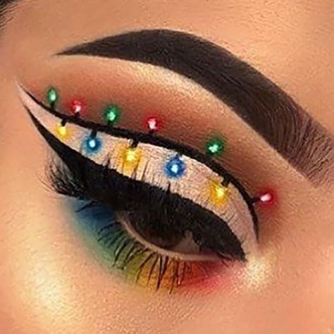 Gingerbread Eye Makeup, Christmas Present Makeup, Holiday Eyeshadow Looks, Cute Christmas Makeup, Easy Christmas Makeup, Holiday Eye Makeup, Christmas Makeup Simple, Christmas Party Makeup, Christmas Makeup Ideas