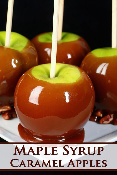 4 maple caramel apples on a plate. Best Caramel Apple Recipe, Holiday Candle Scents, Caramel Apple Recipe Easy, New Year Cocktails, Halloween Game Ideas, Caramel Apple Bar, Kroger Recipes, Caramel Apple Desserts, Apple Bar