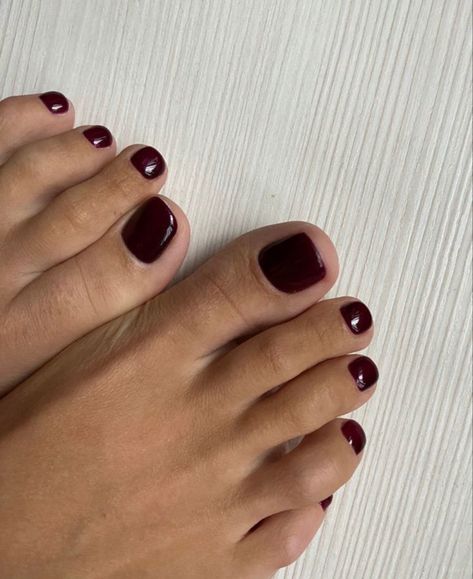 Pedicure Ideas Dark Colors, Dark Pedicure Colors Toenails, Dark Red Toes Pedicure, Dark Pedicure Ideas, Burgundy Pedicure Toenails, Dark Brown Pedicure, Dark Toenail Polish, Wine Red Toe Nails, Maroon Toe Nails