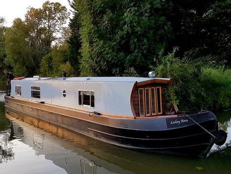 Narrowboat Exterior, Narrow Boat Exterior, Canal Boat Bedroom, Traditional Narrowboat Interiors, Canal Boat Exterior, Luxury Narrowboat, Barge Interior, Narrow Boats Uk, Canal Boat Interior