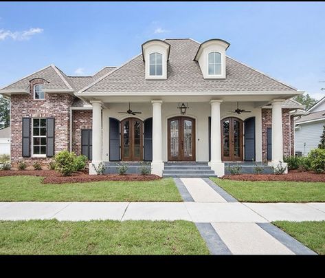 Acadiana Style Homes Louisiana, Louisiana Style Homes, Acadian Style Homes Exterior, French Acadian Style Homes, Acadian Style Homes, Acadian House Plans, Louisiana Homes, Southern House, French Country House Plans