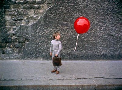 the Red Ballon (1956) - 34 minutes of sentimental Paris-plasure of childhood The Red Balloon, Le Ballon, Yellow Balloons, Film Red, Quote Of The Week, French Lessons, Red Balloon, A Boy, Children Photography