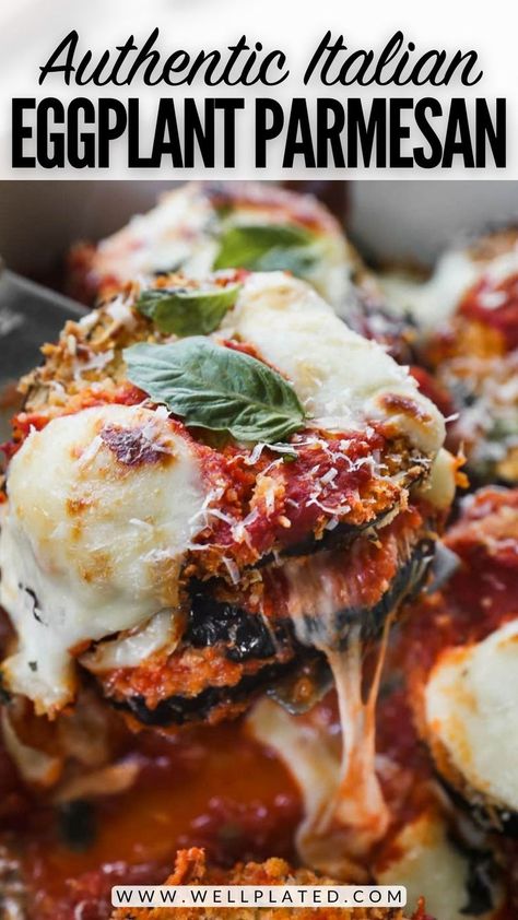 Everyone loves this baked eggplant Parmesan recipe! Crispy eggplant layered with melty mozzarella cheese, marinara, and fresh basil. Delish! Baked Eggplant Parmesan, Eggplant Parmesan Recipe, Homemade Meat Sauce, Eggplant Parmesan Baked, Eggplant Recipes Parmesan, Authentic Italian Food, Italian Dinner Recipes, Authentic Italian Recipes, Eggplant Dishes