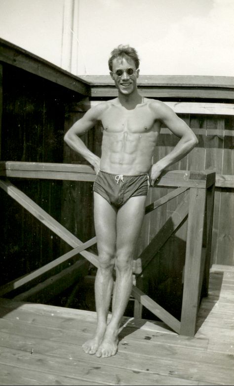 climbing-down-bokor:  Swimmer by *Kicki* Holman  (My Grandfather, 1920s) Guys In Speedos, Vintage Swim, Speedos, Vintage Life, Vintage Pictures, Mens Swimwear, The Vintage, Old Photos, Vintage Photos