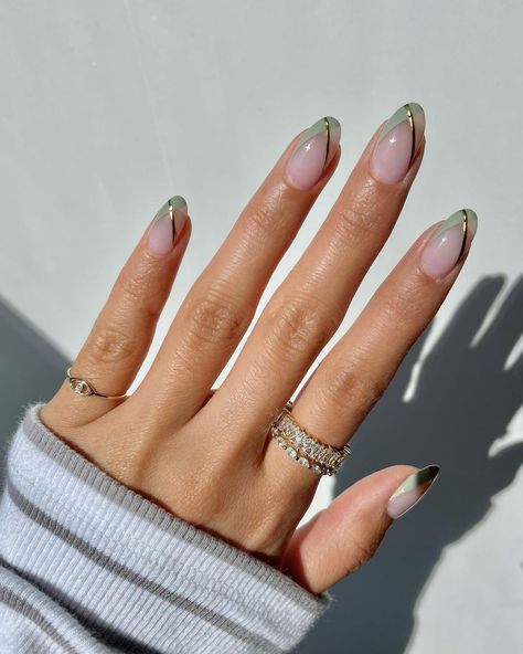 Sage Wedding Nails Bridesmaid, Nails Sage Green And Gold, Sage Green Nails With Gold Accent, Sage Green Nails Bridesmaid, Nails For Eucalyptus Dress, Olive Green Bridesmaid Nails, Sage Manicure, Sage Gold Nails, Sage Green With Gold Nails