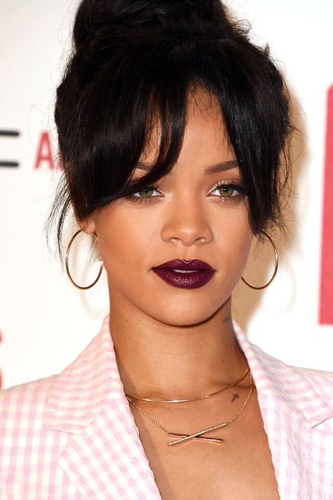 Rihanna. Purple Lipstick Makeup, Purple Lips Makeup, Black Lipstick Makeup, Dark Purple Lips, Dark Purple Lipstick, Lazy Girl Hairstyles, Burgundy Lipstick, Best Lipstick Color, Burgundy Lips