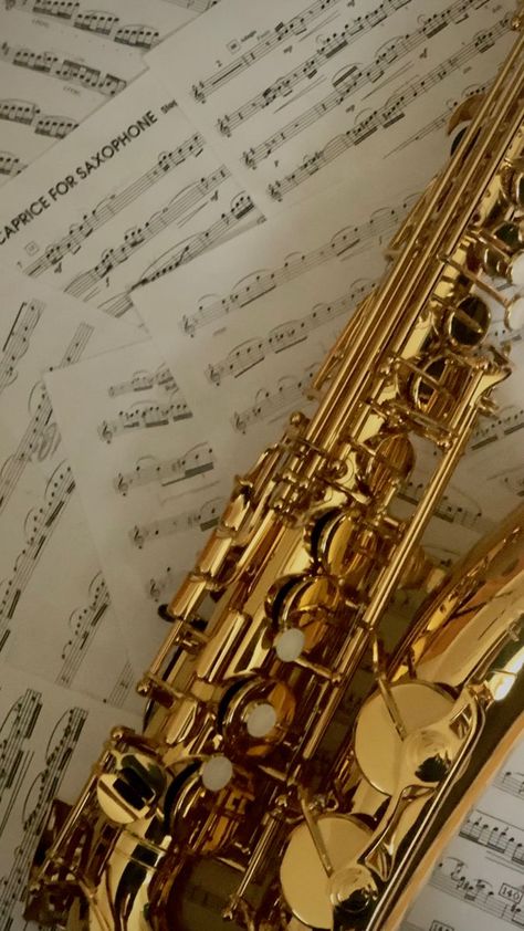 classical saxophone & sheet music Free Guitar Sheet Music, Tenor Saxophone Sheet Music, Popular Piano Sheet Music, Alto Saxophone Sheet Music, Guitar Songs For Beginners, Clarinet Sheet Music, Jazz Sheet Music, Saxophone Sheet Music, Drum Sheet Music