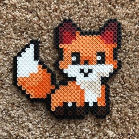 Beading Flowers, Perler Beads Ideas, French Beading, Hamma Beads Ideas, Easy Perler Bead Patterns, Pokemon Perler Beads, Easy Perler Beads Ideas, 3d Perler Bead, Fuse Bead Patterns