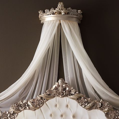 Ornate Italian Designer Silver Leaf Bed Wood Canopy Bed, Princess Bedrooms, Carved Beds, Bed Crown Canopy, Daybed Canopy, Royal Bedroom, Wrought Iron Beds, Wedding Bed, Bed Crown